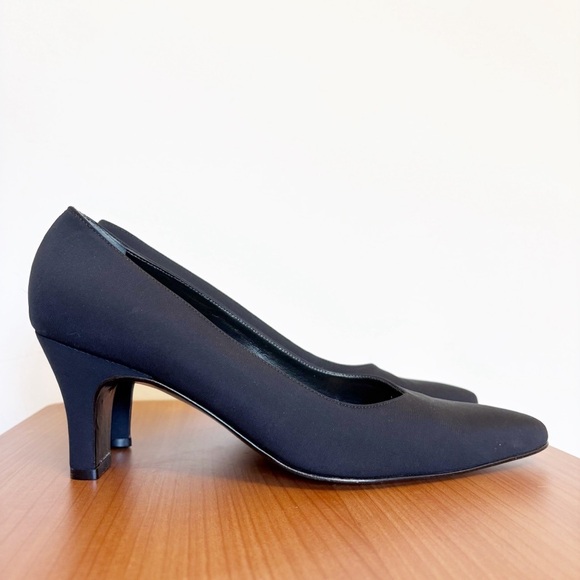 Salvatore Ferragamo Shoes - Salvatore Ferragamo Boutique Black Sateen Heel Size 8 AA